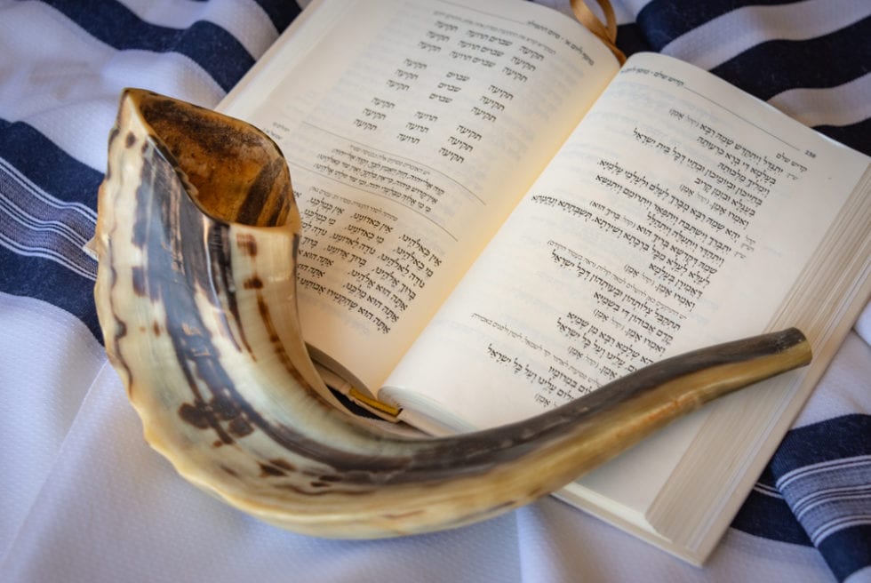 Checking Mezuzot During the Month of Elul Mezuzah Maven